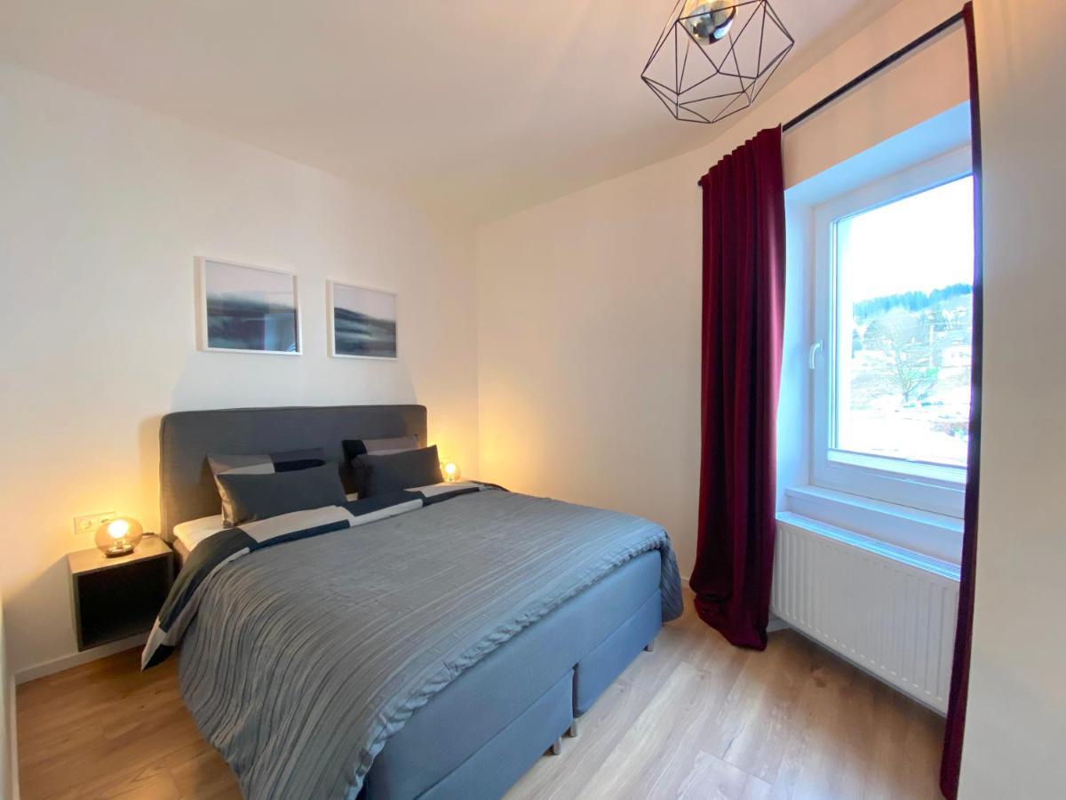White Inn - Ferienwohnung Mit Terrasse Mürzzuschlag Dış mekan fotoğraf