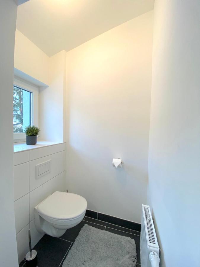 White Inn - Ferienwohnung Mit Terrasse Mürzzuschlag Dış mekan fotoğraf