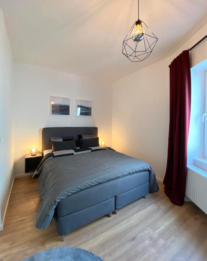 White Inn - Ferienwohnung Mit Terrasse Mürzzuschlag Dış mekan fotoğraf
