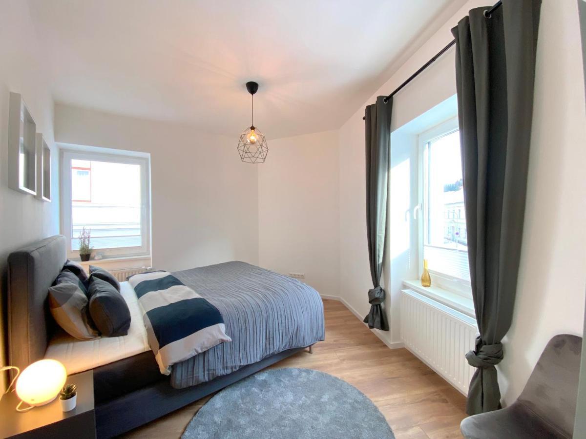 White Inn - Ferienwohnung Mit Terrasse Mürzzuschlag Dış mekan fotoğraf